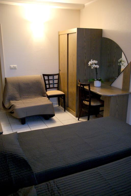 Hotel Charly'S Gare Senningerberg Zimmer foto